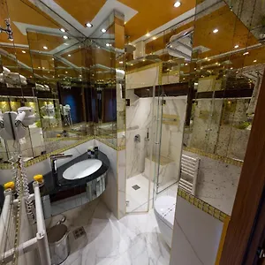 https://residence-castello.hotelinveneto.com